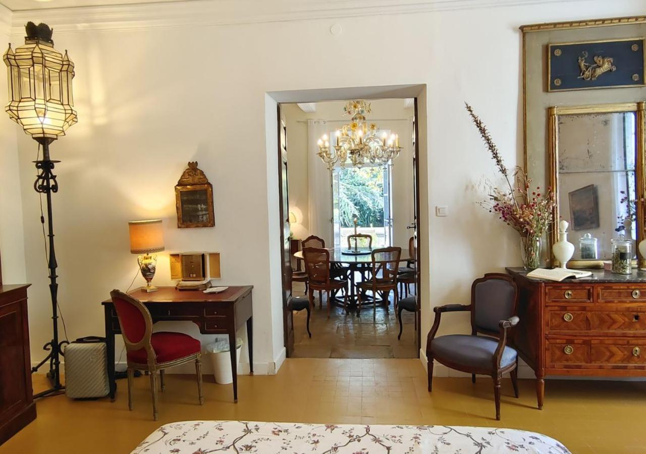 Bed and breakfast Rue Du Chateau A Cabrieres D'Avignon Extérieur photo