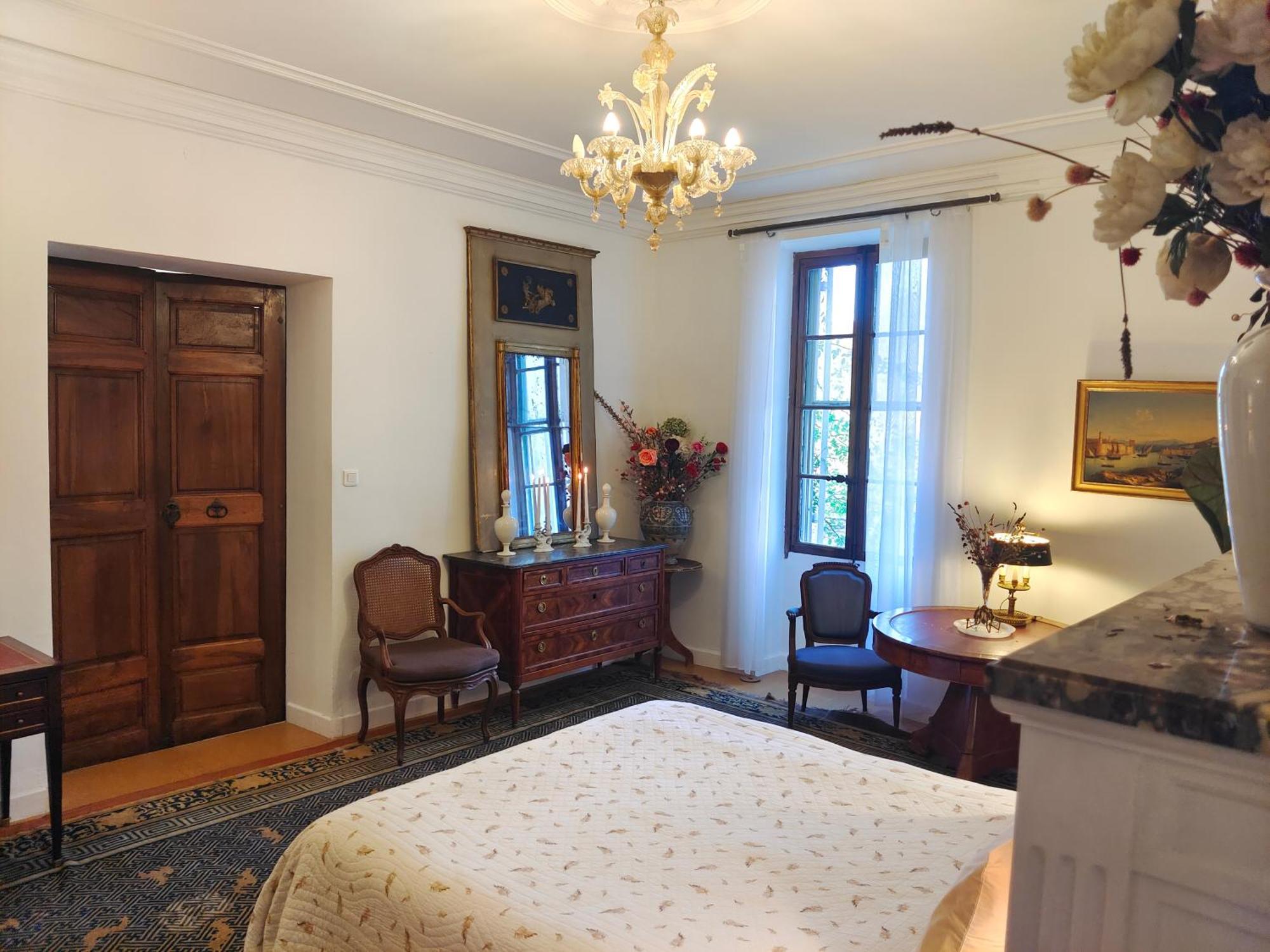 Bed and breakfast Rue Du Chateau A Cabrieres D'Avignon Extérieur photo