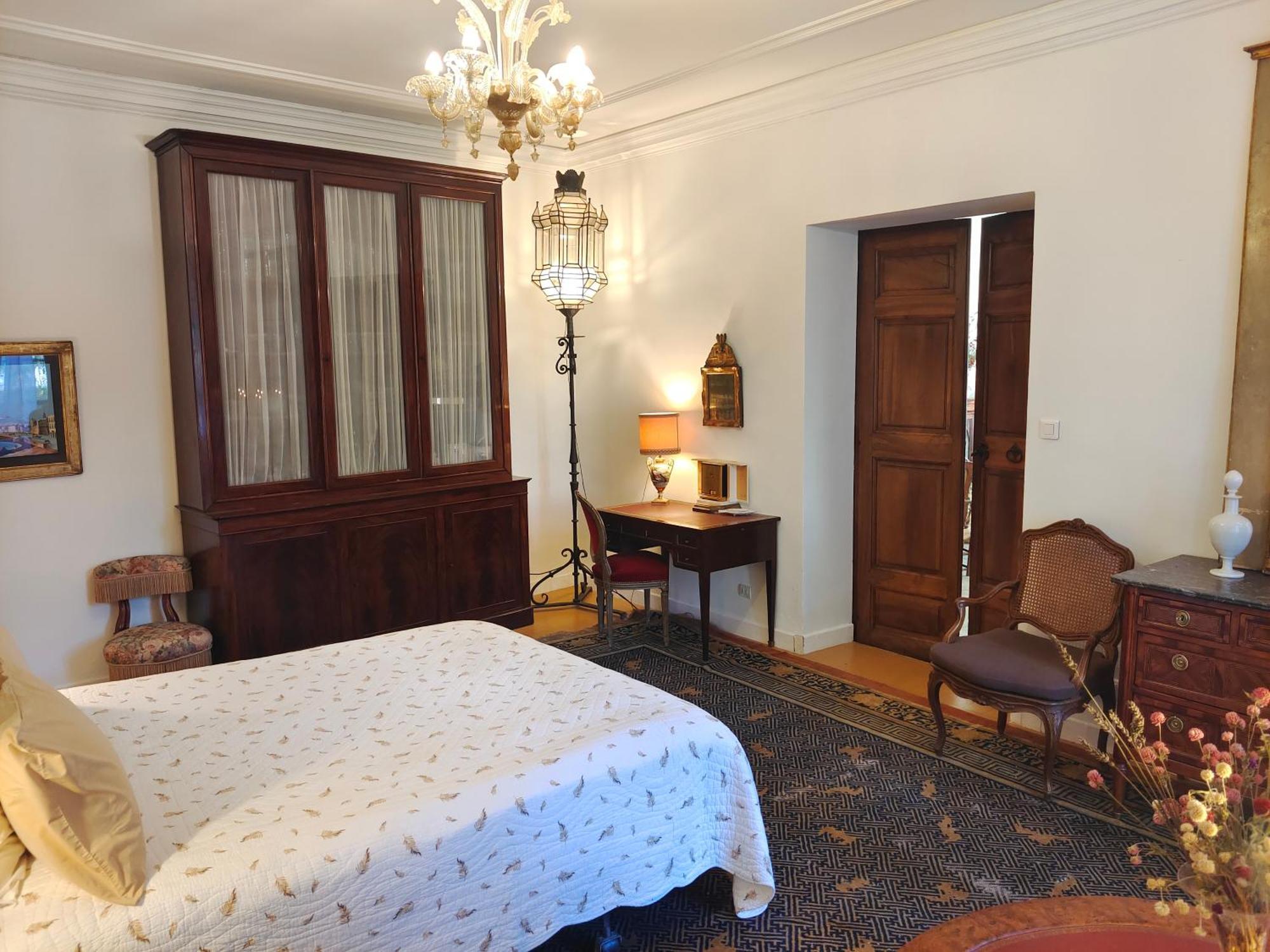Bed and breakfast Rue Du Chateau A Cabrieres D'Avignon Extérieur photo